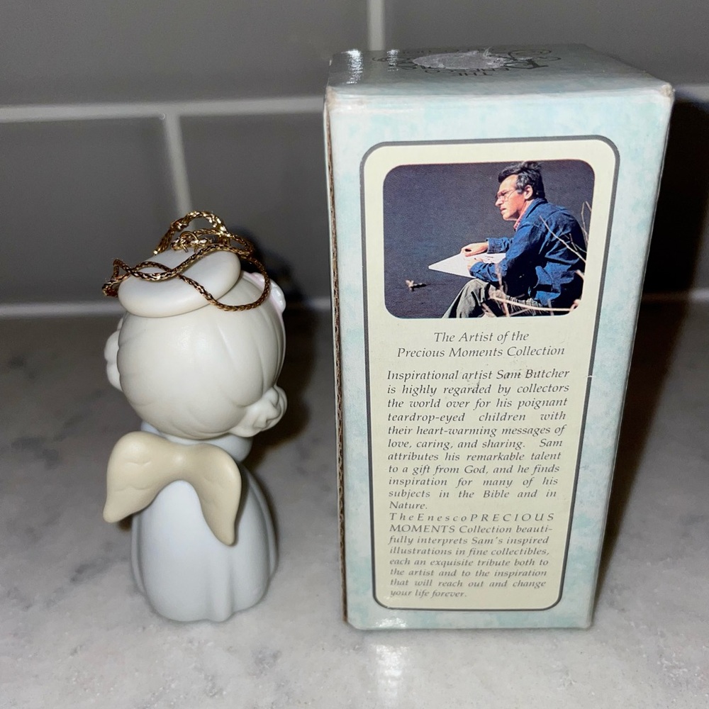 NIB Precious Moments “Sending you a white Christmas” Christmas tree ornament - Picture 4 of 6